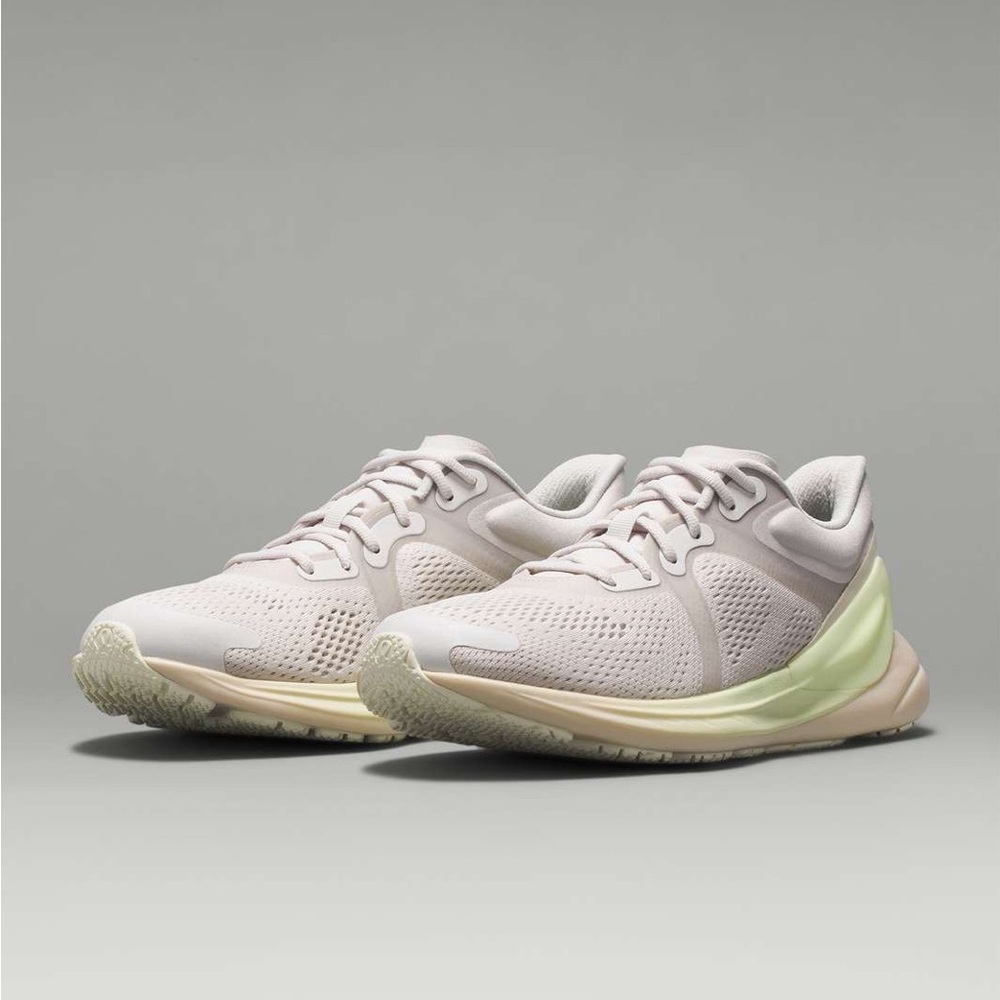 Lululemon Blissfeel Womens Running Shoe Size 7.5 Womens